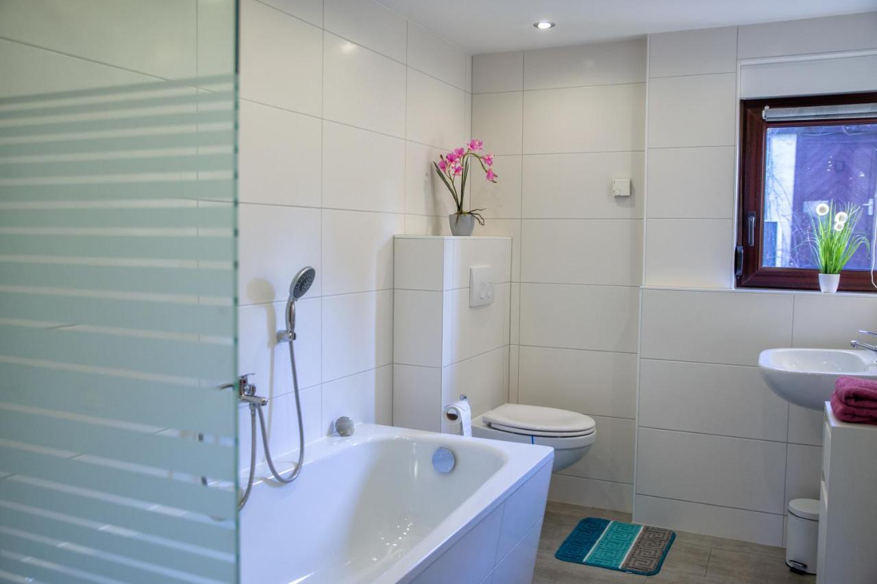 Ferienhaus Am Reiterhof Темплин Екстериор снимка